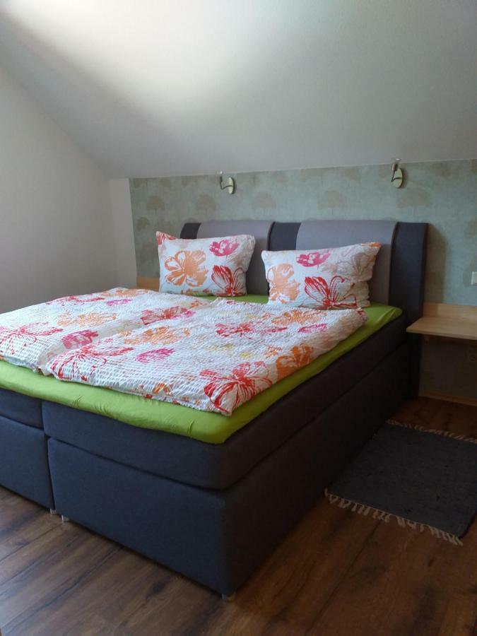 Ferienwohnung Csilla Unterweid Luaran gambar